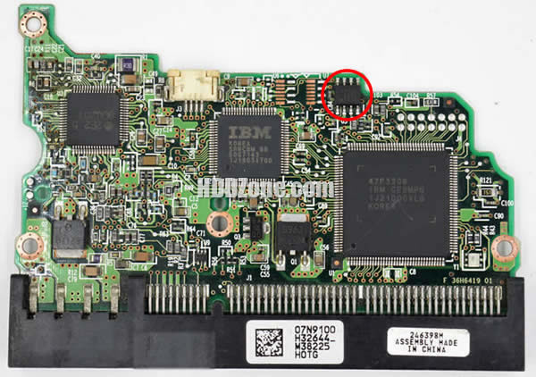07N9100 Festplatten Elektronik Platine Hitachi PCB